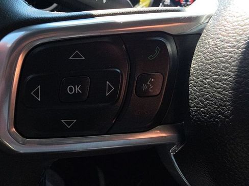 Used 2024 Jeep Wrangler High Altitude AWD/4WD image 32