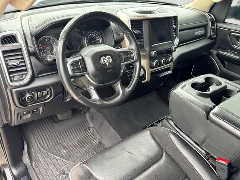 Used 2019 RAM 1500 Laramie AWD/4WD image 2