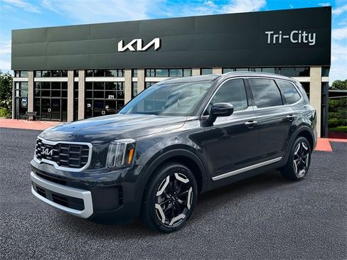 Certified 2025 Kia Telluride S image 3