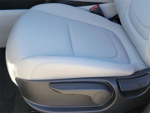 New 2026 Hyundai Tucson Blue SE image 16