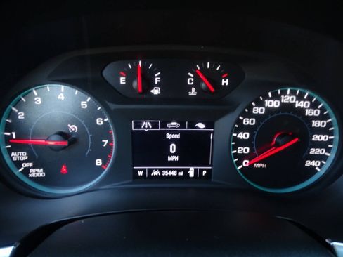 Used 2023 Chevrolet Traverse AWD LS w/ Safety Package image 17