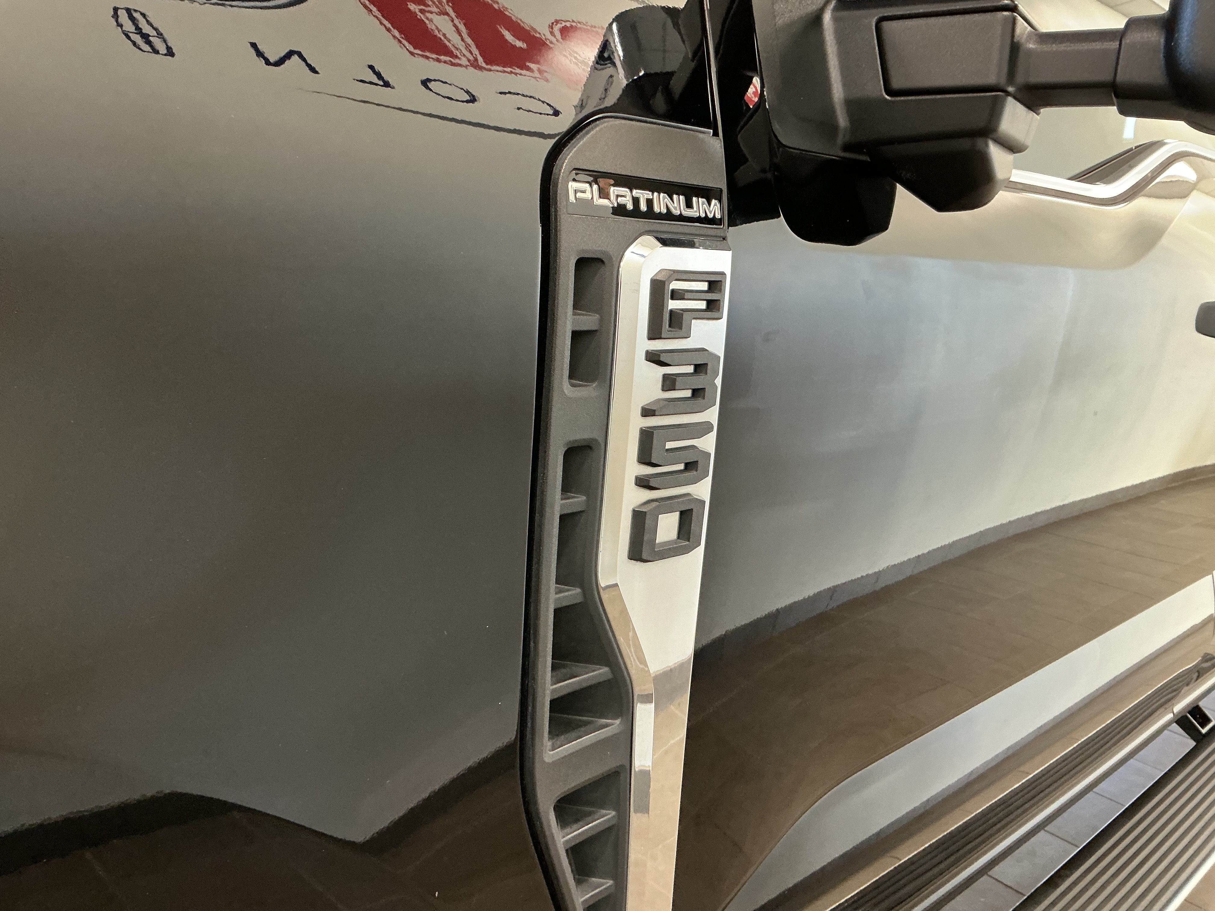 Used 2024 Ford F350 Platinum w/ FX4 Off-Road Package AWD/4WD image 12
