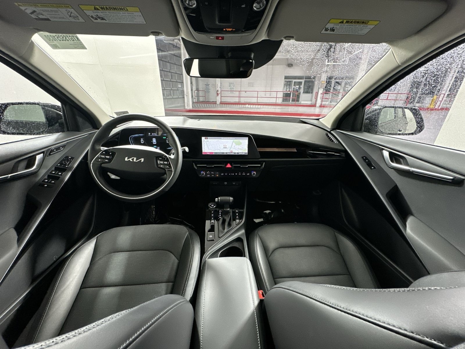 Used 2025 Kia Niro FWD image 23