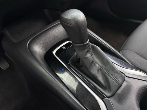 Used 2023 Toyota Corolla LE FWD image 17