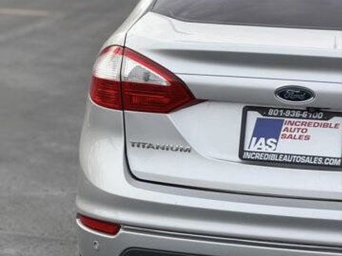 Used 2014 Ford Fiesta Titanium image 6