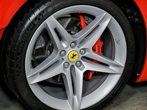 Used 2021 Ferrari SF90 Stradale image 16