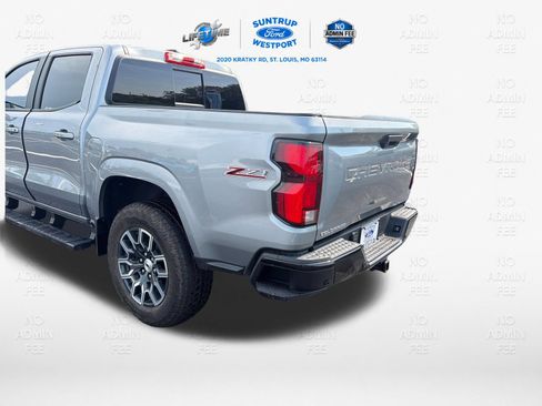 Used 2025 Chevrolet Colorado Z71 AWD/4WD image 6