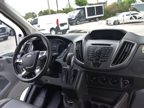 Used 2018 Ford Transit 350 156 DRW RWD image 10