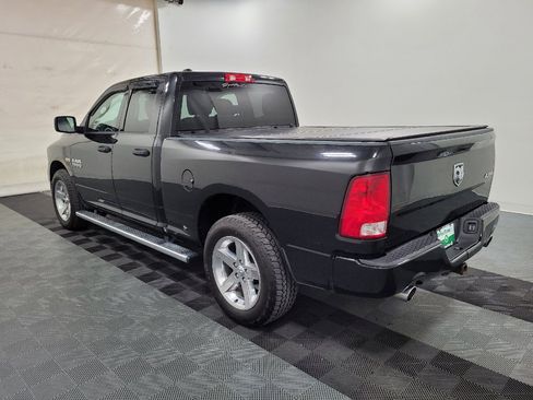 Used 2017 RAM 1500 Express w/ Express Value Package AWD/4WD image 3