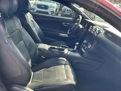Used 2017 Ford Mustang Premium image 11