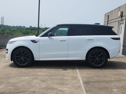 New 2025 Land Rover Range Rover Sport Dynamic SE image 6