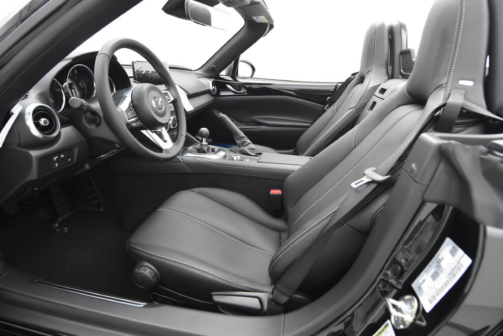 New 2026 MAZDA MX-5 Miata Grand Touring w/ Weather Package RWD image 25