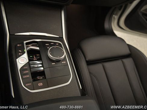 Used 2023 BMW 330e w/ M Sport Package image 33