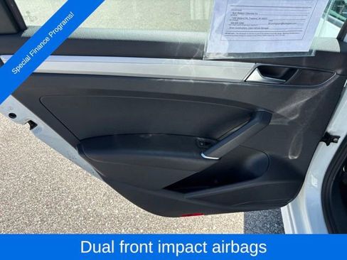 Used 2018 Volkswagen Passat 2.0T S w/ Driver Assistance Package FWD image 27