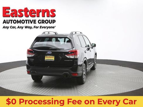 Used 2023 Subaru Forester Premium AWD/4WD image 43