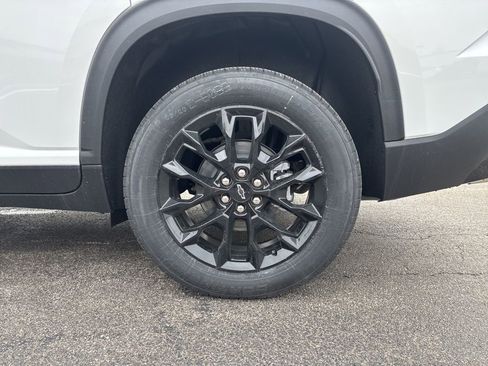 New 2026 Chevrolet Traverse LT w/ Midnight/Sport Edition image 11