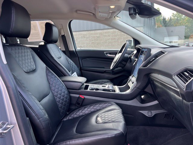 Used 2024 Ford Edge Titanium w/ Equipment Group 301A AWD/4WD image 11