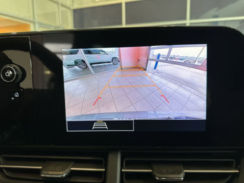 New 2026 Chevrolet Trax RS w/ Driver Confidence Package image 27