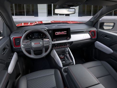 New 2026 GMC Canyon AT4X w/ LPO, Black Badging Package AWD/4WD image 15