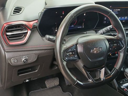 Used 2024 Chevrolet TrailBlazer RS w/ Driver Confidence Package image 18