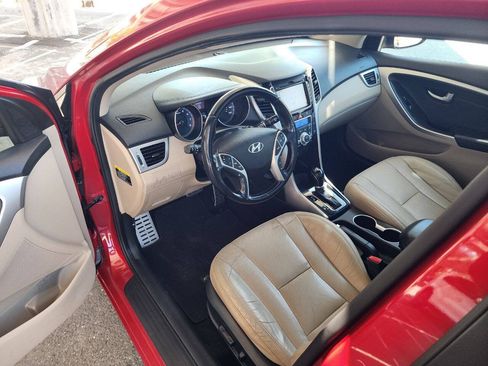 Used 2013 Hyundai Elantra GT w/ Tech Pkg FWD image 12