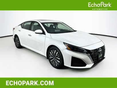 Used 2023 Nissan Altima 2.5 SV w/ SV Premium Package