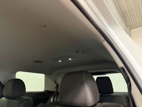 Used 2021 GMC Acadia SLE w/ Trailering Package image 9