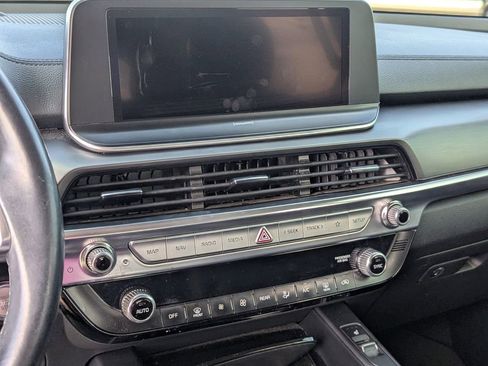 Used 2022 Kia Telluride S image 9