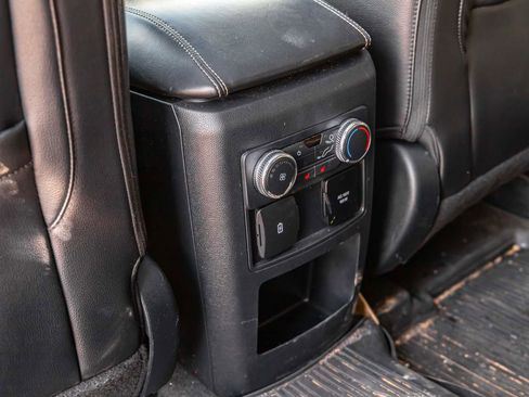 Used 2021 Ford Explorer Limited w/ Equipment Group 301A image 21