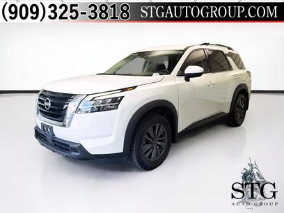 Used 2022 Nissan Pathfinder SV