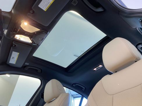 New 2026 BMW 330i xDrive Sedan w/ Premium Package image 14