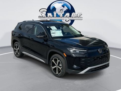 New 2026 Volkswagen Tiguan SE AWD/4WD image 1