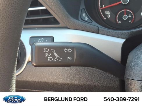 Used 2020 Volkswagen Passat 2.0T S FWD image 35