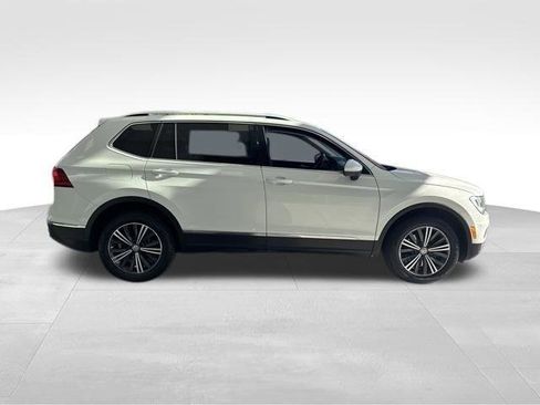 Used 2018 Volkswagen Tiguan SEL image 6