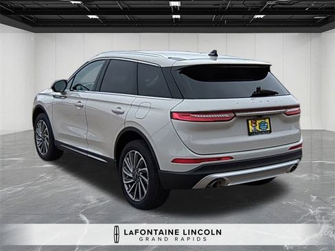 Certified 2023 Lincoln Corsair Reserve image 4