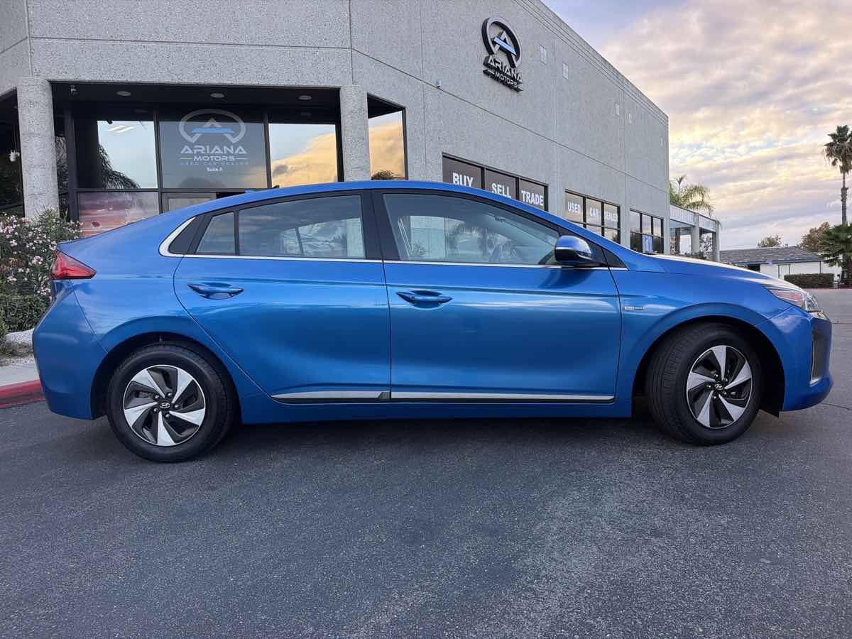 Used 2017 Hyundai Ioniq SEL FWD image 7