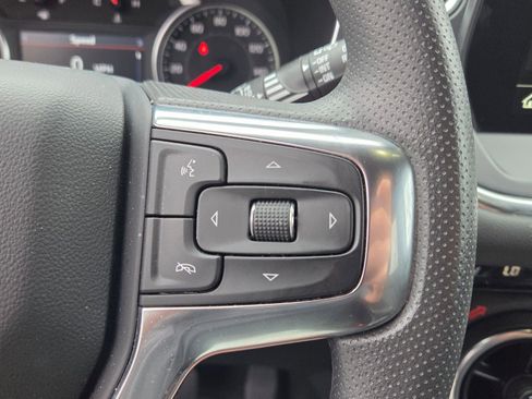 Used 2025 Chevrolet Blazer LT FWD image 26
