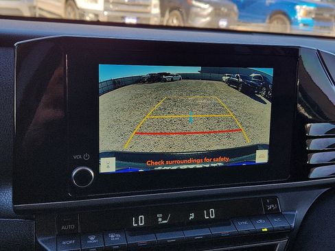 Used 2025 Toyota Camry LE image 15