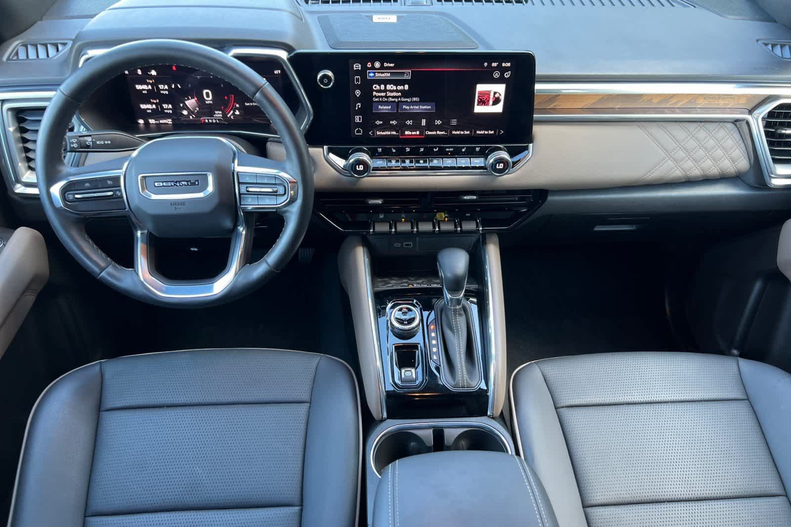 Used 2024 GMC Canyon Denali AWD/4WD image 11