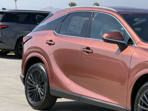 New 2026 Lexus RX 350 FWD image 5