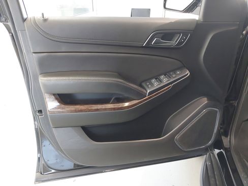 Used 2019 Chevrolet Tahoe LS AWD/4WD image 25