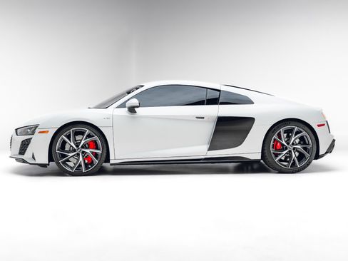 Used 2023 Audi R8 V10 performance RWD image 5