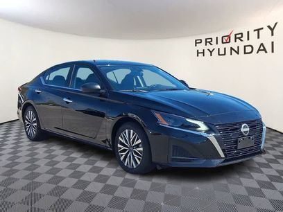 Used 2025 Nissan Altima 2.5 SV