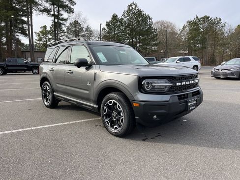 New 2025 Ford Bronco Sport Outer Banks w/ Outer Banks Tech Package+ image 4