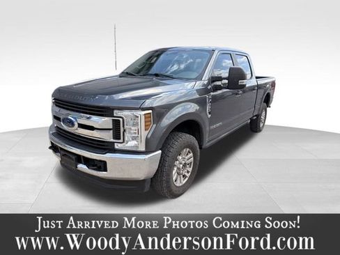 Used 2018 Ford F250 XL w/ STX Appearance Package AWD/4WD image 1