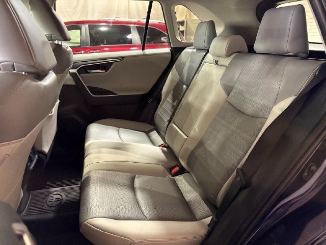Certified 2024 Toyota RAV4 Limited w/ Advanced Technology Package AWD/4WD image 31