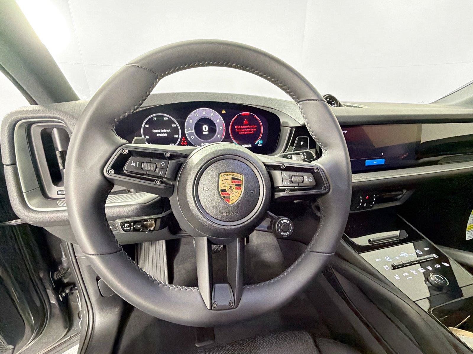 Certified 2025 Porsche Cayenne Coupe AWD/4WD image 20