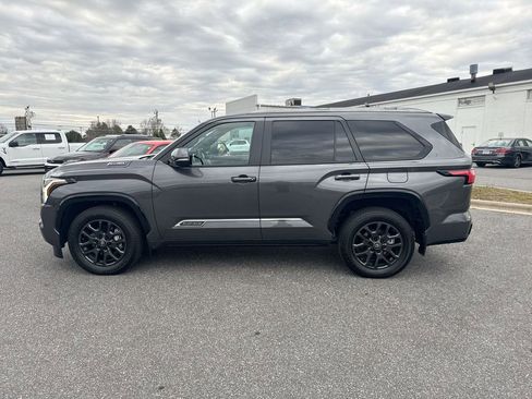 Used 2025 Toyota Sequoia Platinum image 4