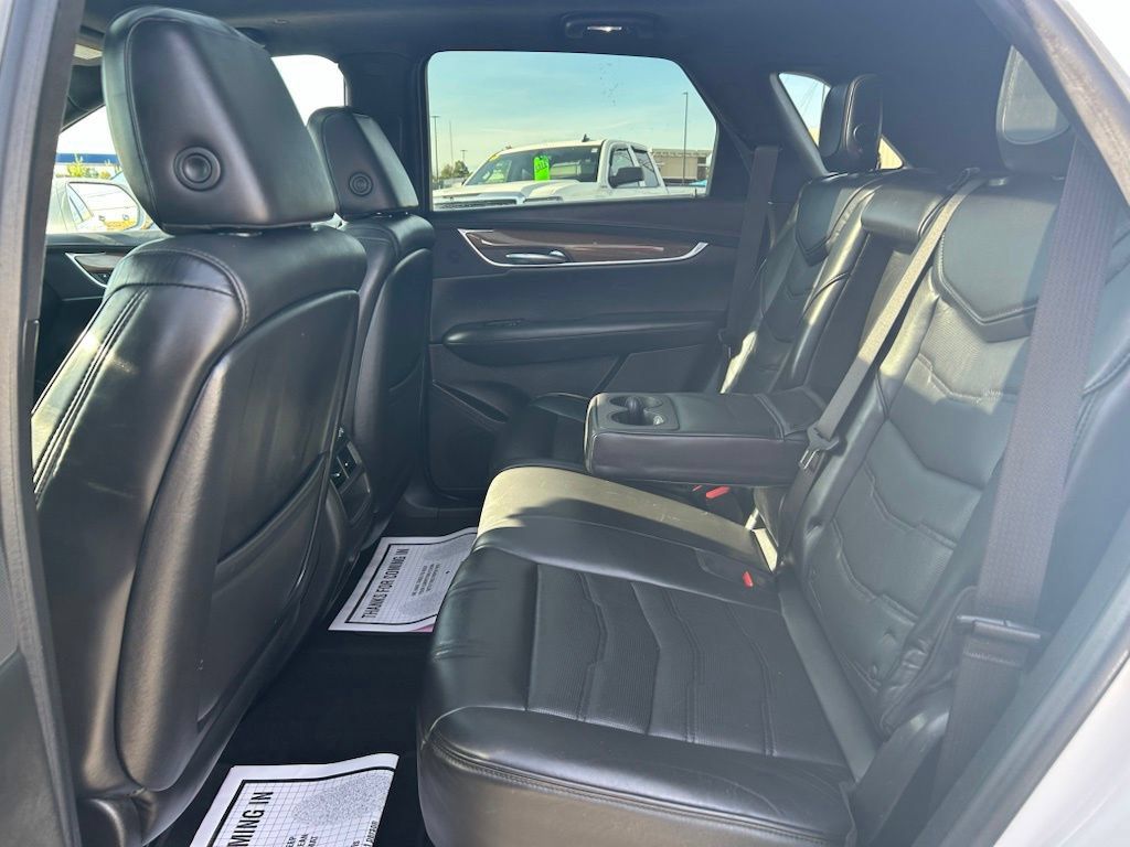 Certified 2017 Cadillac XT5 Platinum w/ Driver Assist Package AWD/4WD image 19