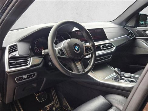 Used 2020 BMW X5 M50i w/ Premium Package image 10